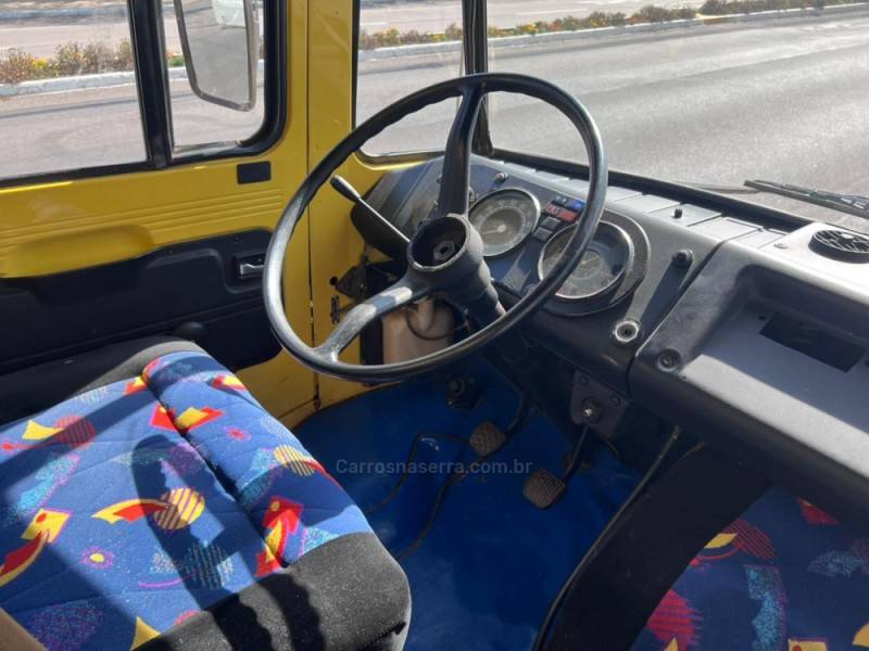 MERCEDES-BENZ - 608 - 1981/1981 - Amarela - Sob Consulta