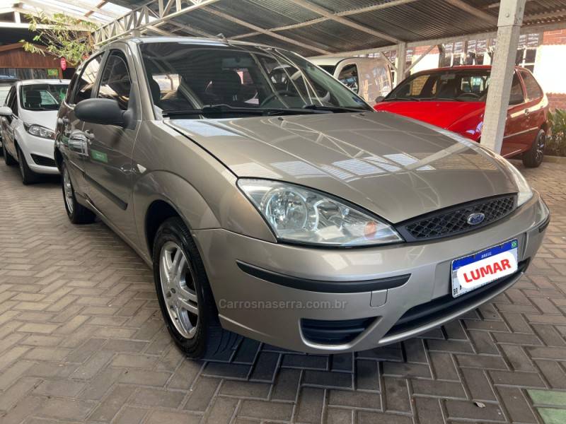 FORD - FOCUS - 2008/2009 - Prata - Sob Consulta