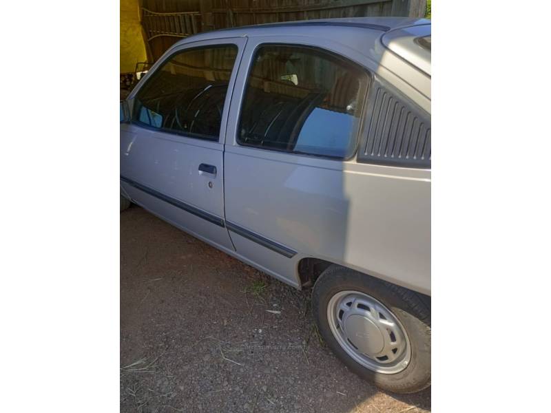 CHEVROLET - KADETT - 1993/1993 - Prata - Sob Consulta