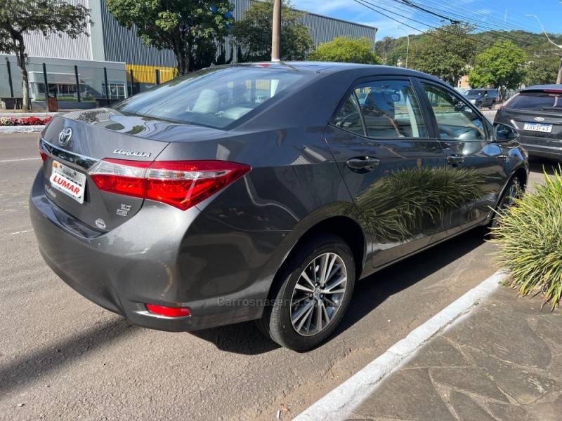 TOYOTA - COROLLA - 2014/2015 - Cinza - Sob Consulta