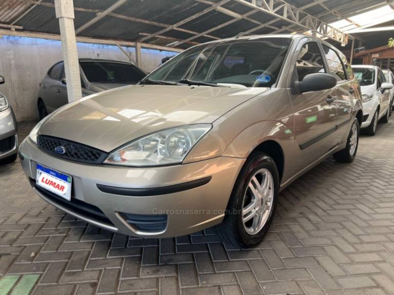 FORD - FOCUS - 2008/2009 - Prata - Sob Consulta