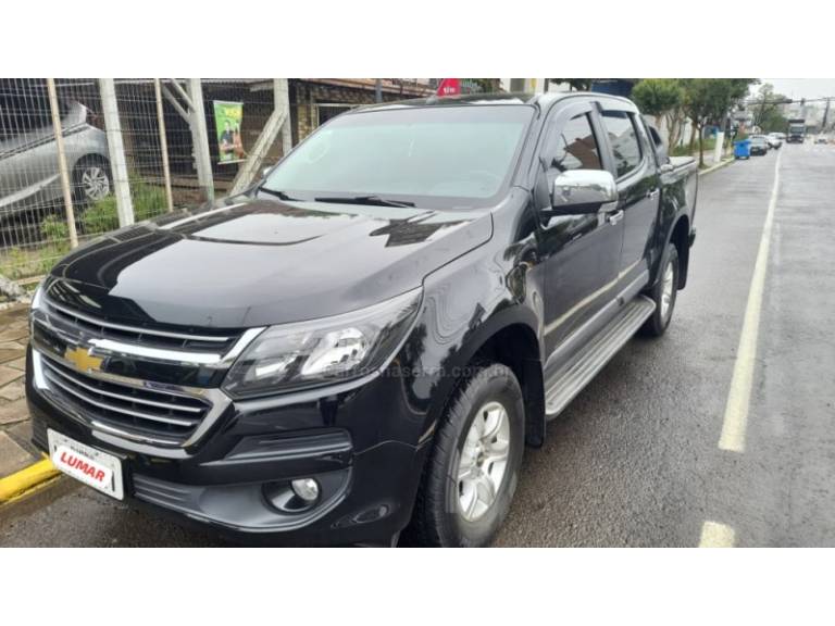 CHEVROLET - S10 - 2016/2017 - Preta - Sob Consulta