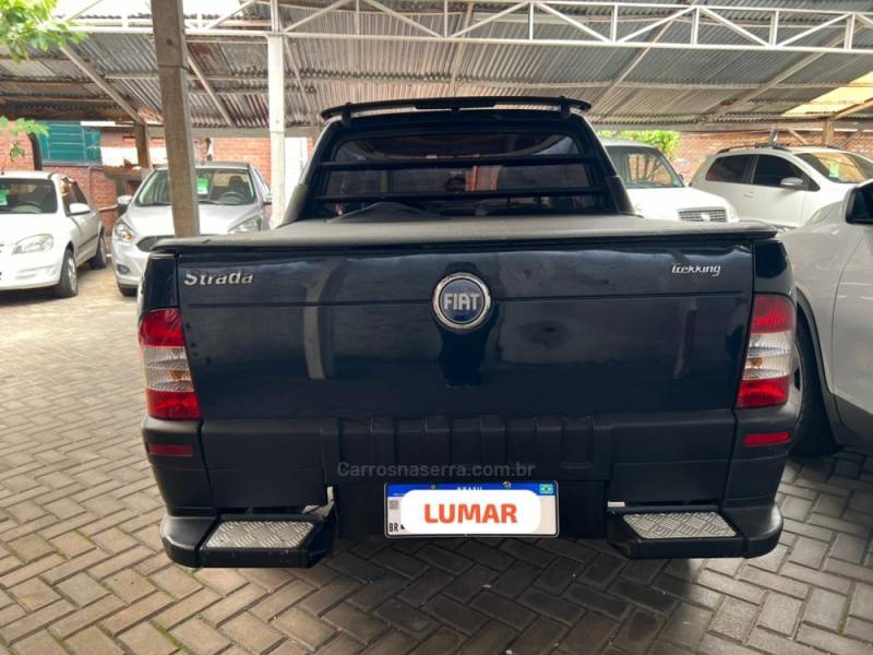 FIAT - STRADA - 2008/2008 - Azul - Sob Consulta