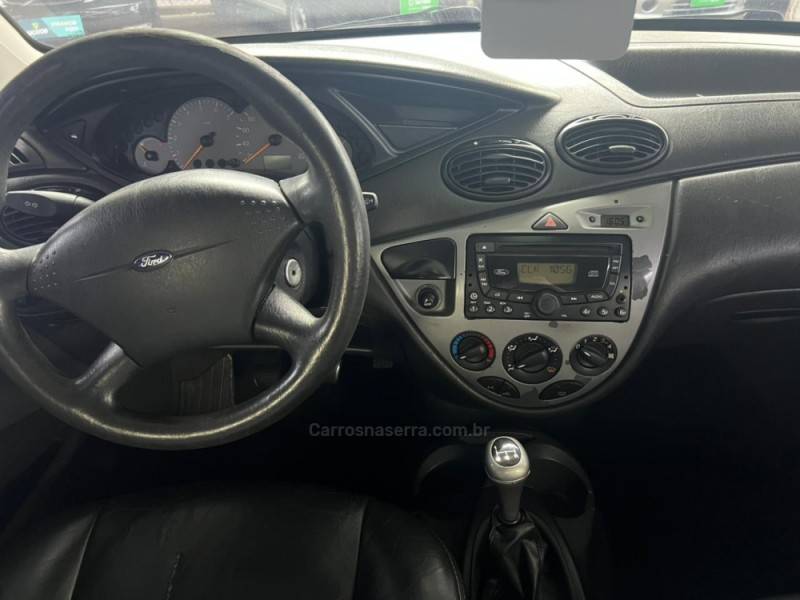 FORD - FOCUS - 2006/2007 - Preta - Sob Consulta