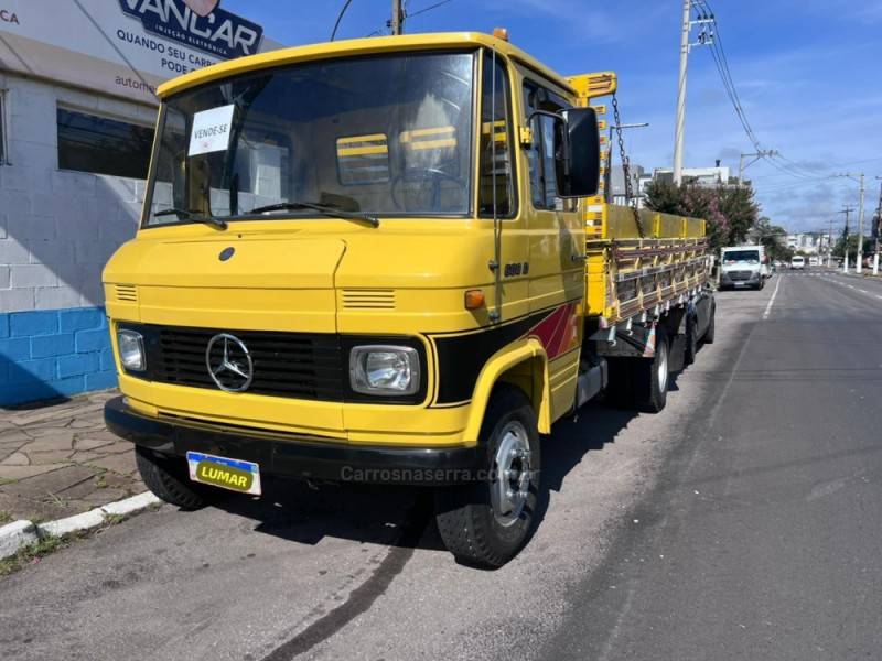 MERCEDES-BENZ - 608 - 1981/1981 - Amarela - Sob Consulta