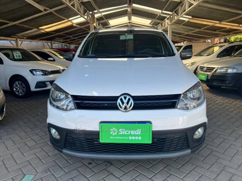VOLKSWAGEN - CROSSFOX - 2011/2012 - Branca - Sob Consulta