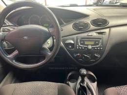 FORD - FOCUS - 2008/2009 - Prata - Sob Consulta